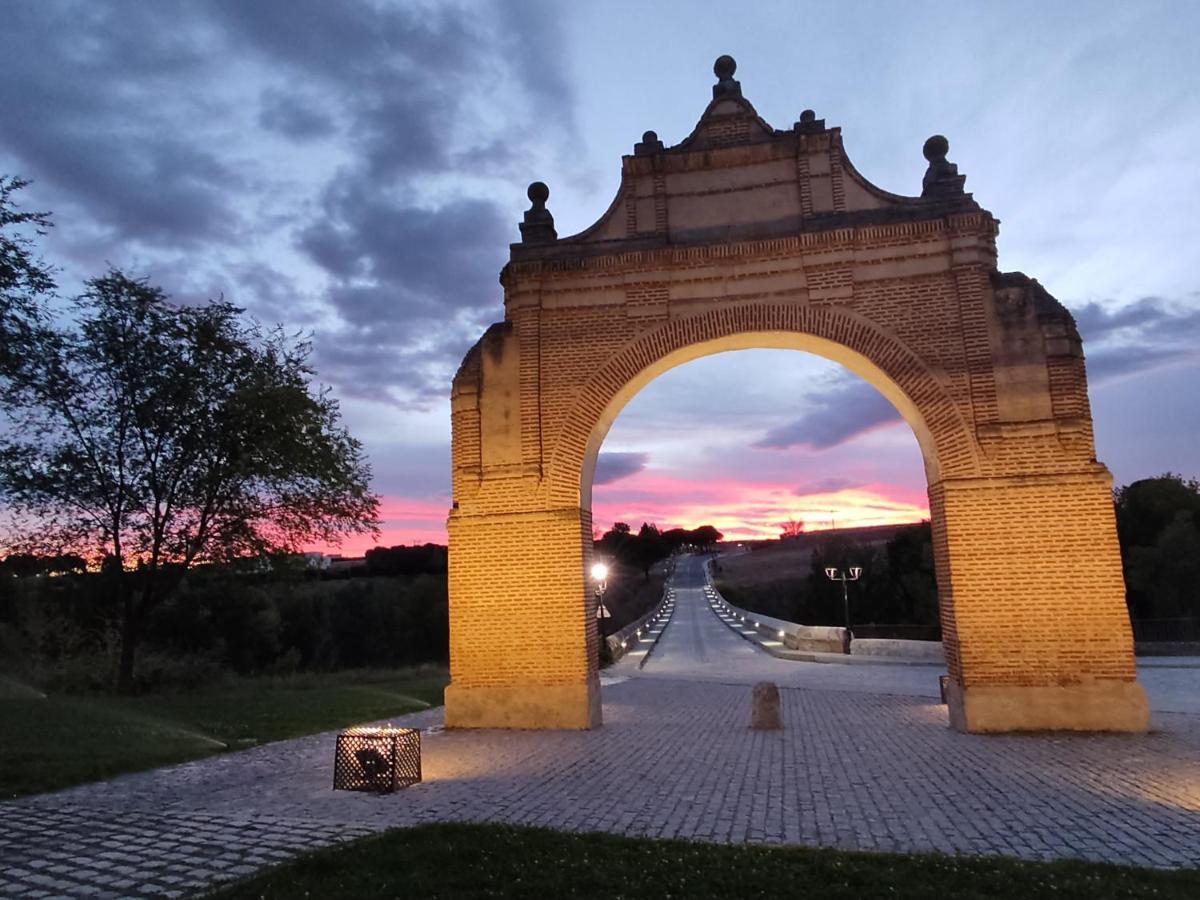 Alojamiento Turistico Carvi Arévalo Exteriér fotografie